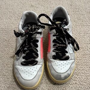 P448 women’s sneaker